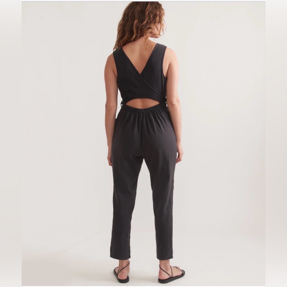 Marine Layer Eloise Belted Black  Jumpsuit . Size M - Picture 4 of 14